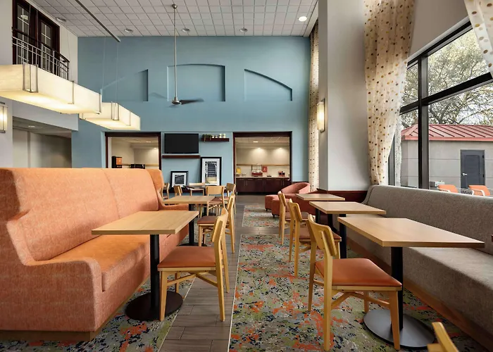 Hampton Inn & Suites San Marcos